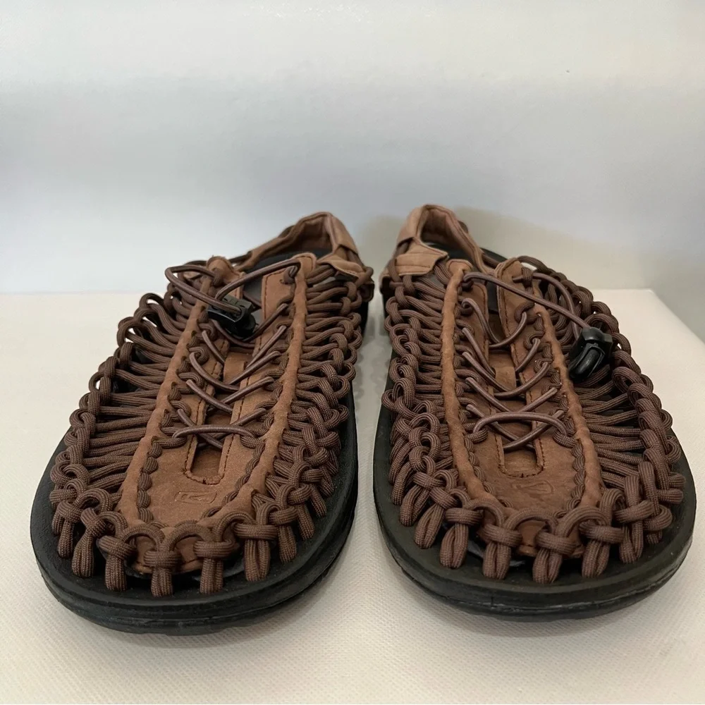 Keen Men’s UNEEK Brown Sandals
